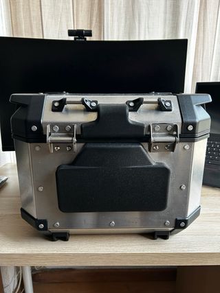 Baúl GIVI Trekker Outback 42L