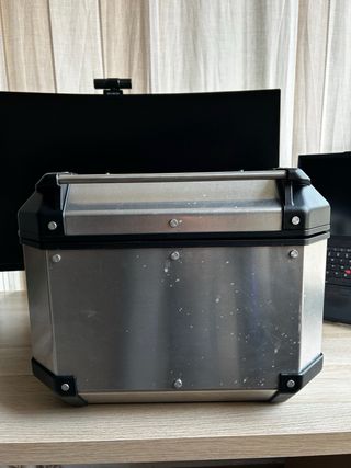 Baúl GIVI Trekker Outback 42L