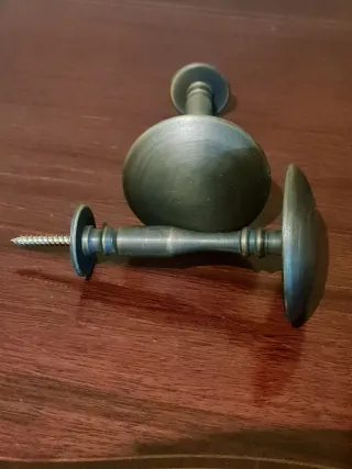 Pareja Pomos Cortineros. Bronce.
