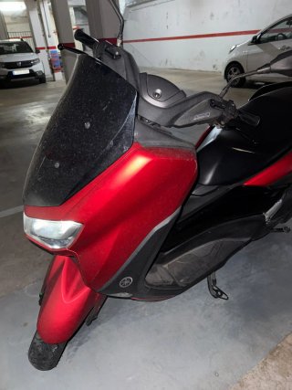 Yamaha NMAX 125 2021 Roja y Negra