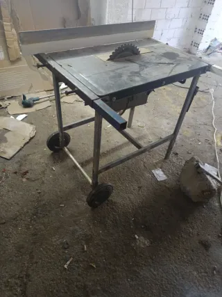 Sierra de mesa para carpintería