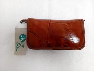 CARTERA -  BOLSO MANO MARRÓN OKAY SAC