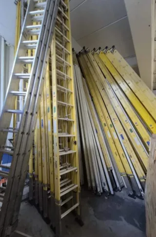 Escalera extensible 4,68-8,32m