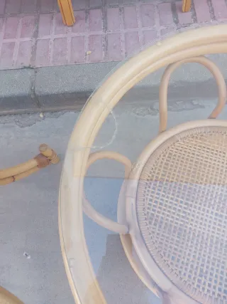 Conjunto de patio de bambú y cristal