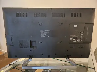 Televisión Panasonic Negra y Plateada