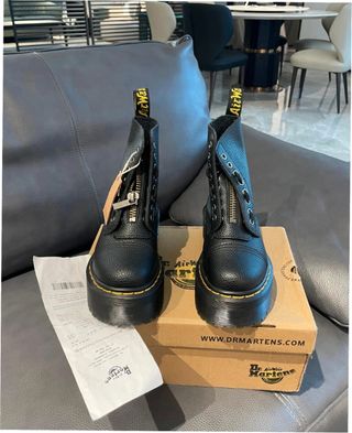 Botas Dr. Martens Talla 37 Negras