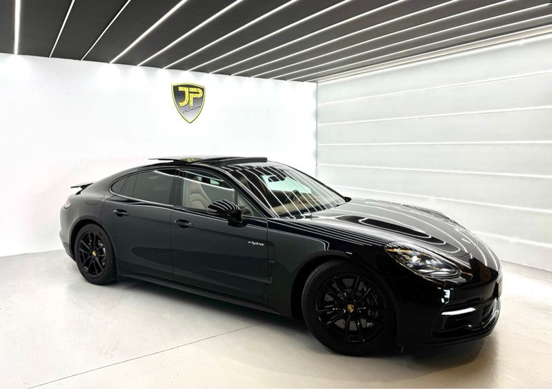 Porsche Panamera 2018, foto 3