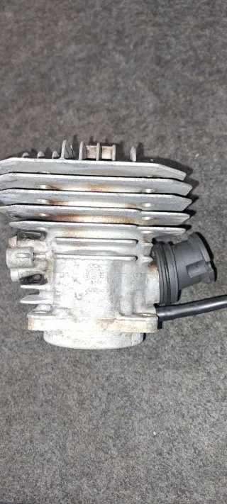 Cilindro Motosierra Oleo-Mac 980 52 mm