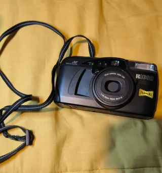 Cámara Ricoh Panorama Zoom Lens AF