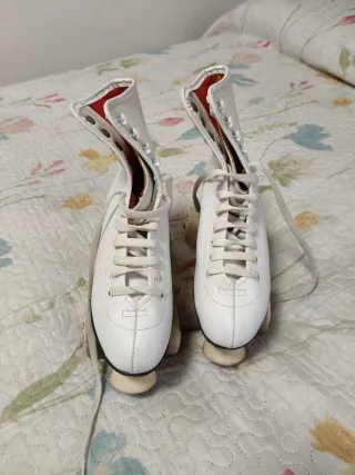 Patines de 4 ruedas blancos