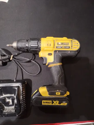 Taladro Dewalt DCB115 10.8V-18V
