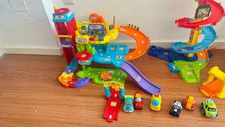 Pista de coches para bebés