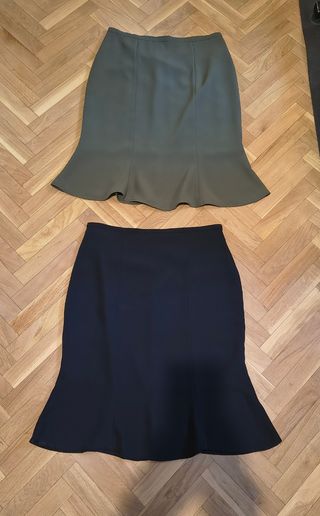 Traje de chaqueta y falda rojo