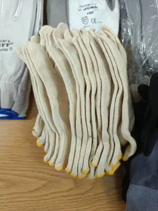 Lote de guantes de trabajo varios