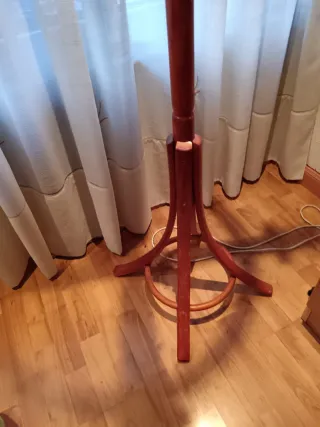 Perchero de madera