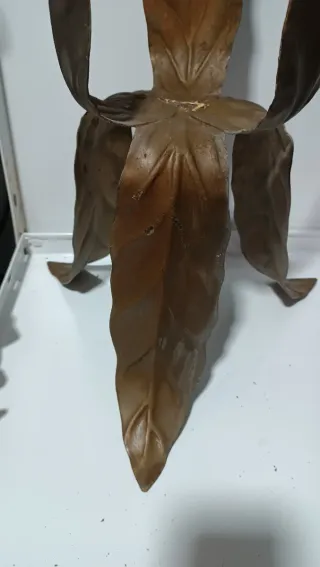 Maceteros Antiguos de Metal y Terracota