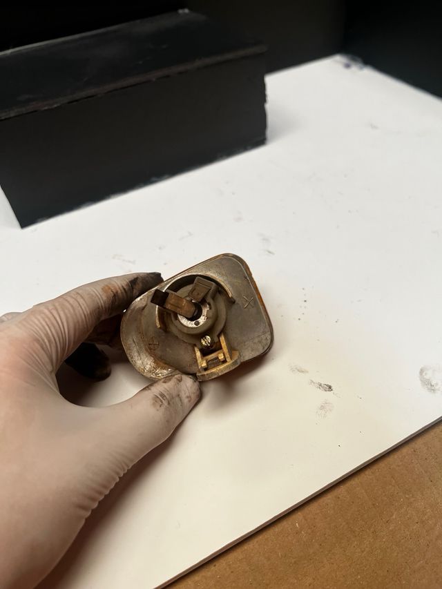 Intermitente derecho Vespino F9