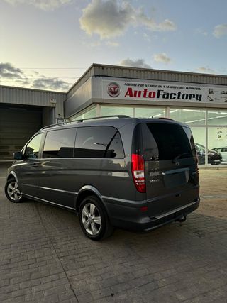 Mercedes Viano V6 6 plazas