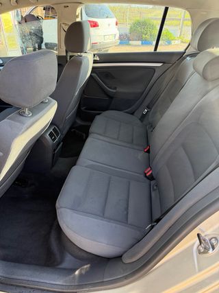 Volkswagen Golf 2005