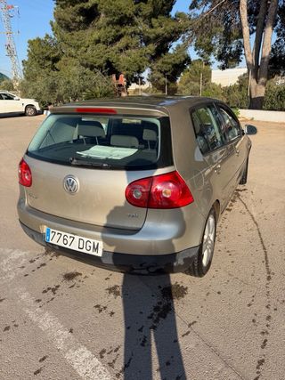 Volkswagen Golf 2005