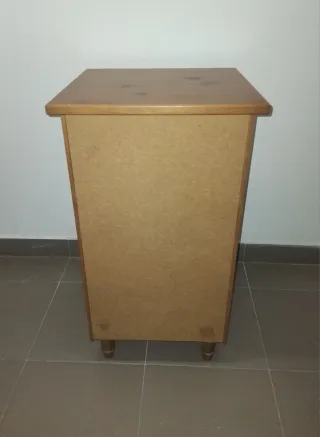 Mesita de noche/auxiliar madera Ikea