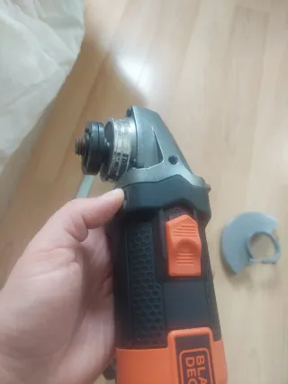 Black+Decker BEG220-QS Amoladora Angular