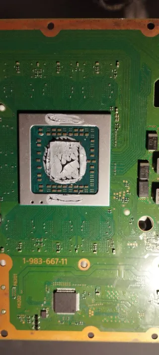 PS4 Slim 1TB + Mando + Cables. REVISADA COMPLETA