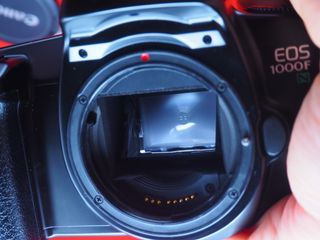 Canon EOS 1000F N Cámara Analógica 35MM