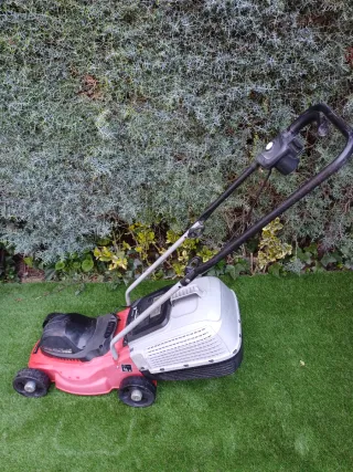 Cortacésped Eléctrico Rojo