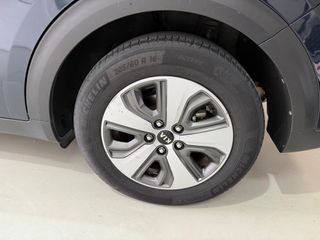 Kia Niro 1.6 GDi Híbrido Concept