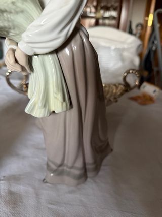 Figura nao Lladro Campesina Espigas