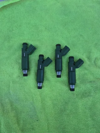 4 Inyectores Gasolina Denso 23250-22040