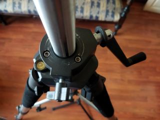 Trípode Estudio Grande con Ruedas