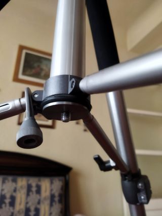 Trípode Estudio Grande con Ruedas