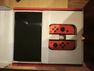 Nintendo Switch OLED Edición Mario + Estuche
