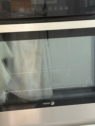 Horno Fagor con bandeja extraíble