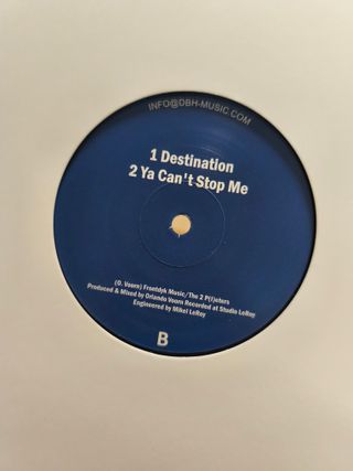 Format – #1 - MAXVINILOS