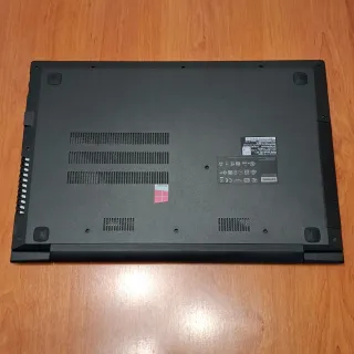 Ordenador Portatil  i5-6200u 15,6" 12gb Ram 240SSD