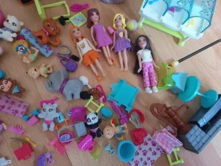 Lote Muñecas y Accesorios Veterinarios