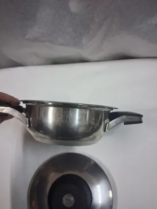Pentola IMCO in acciaio ,pentolino con coperchio