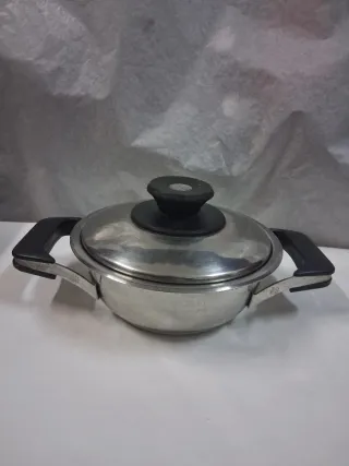 Pentola IMCO in acciaio ,pentolino con coperchio