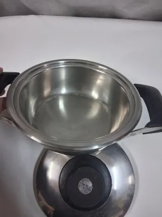 Pentola IMCO in acciaio ,pentolino con coperchio