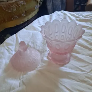 Bomboneira de Vidro Rosa Fosco