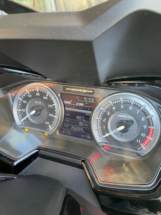 Honda Forza 350 2023 - 23.000 km