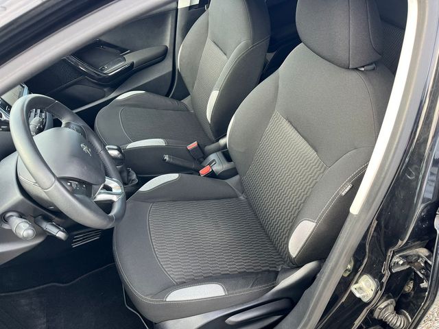 Peugeot 208 Gasolina 82cv 2015
