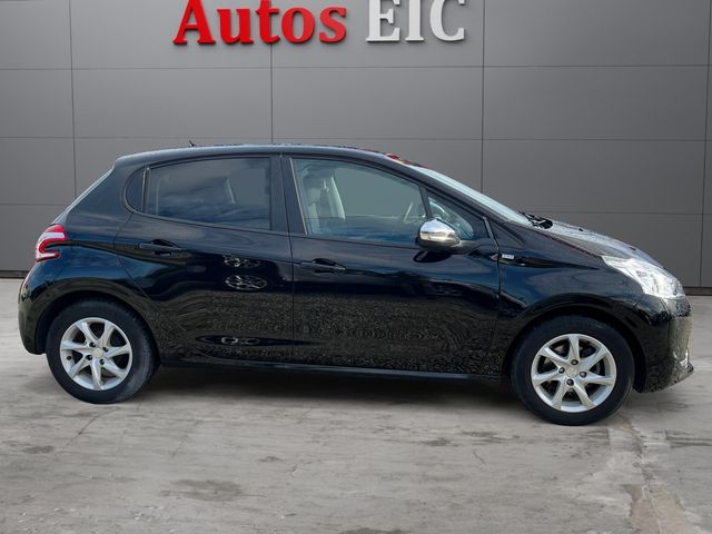 Peugeot 208 Gasolina 82cv 2015