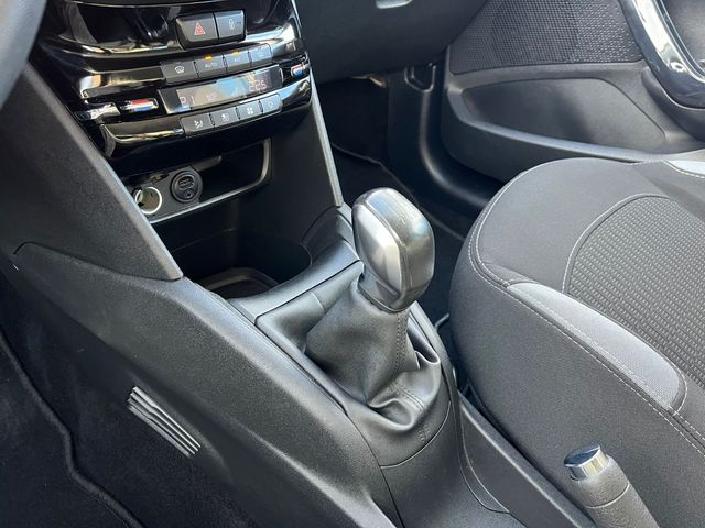 Peugeot 208 Gasolina 82cv 2015