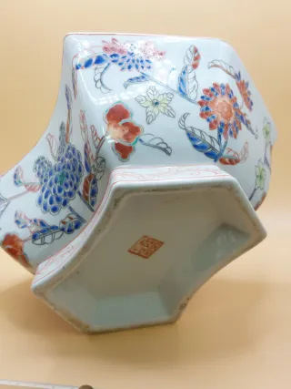 Cuenco hexagonal porcelana Kutani peces