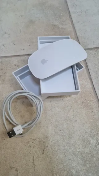 Apple Magic Mouse 2