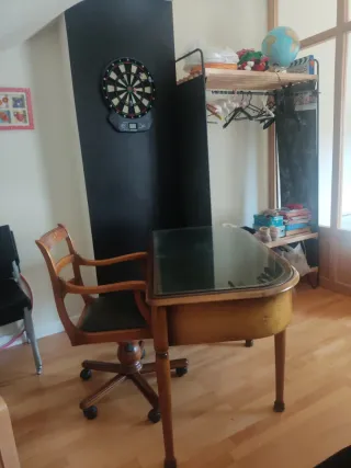 Escritorio antiguo madera y cristal